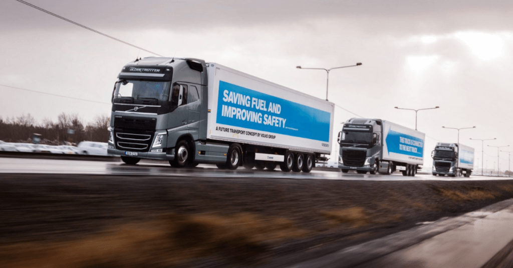 Konvoj samořídících nákladních aut