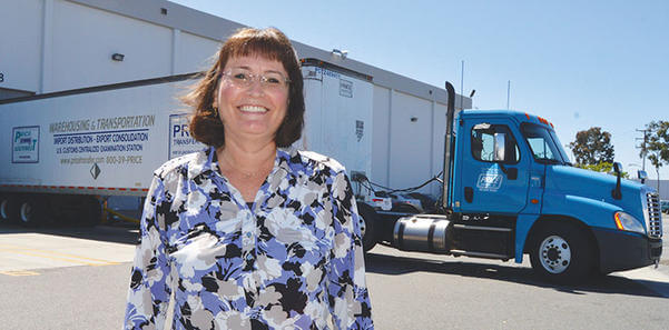 Tami Lorenzen-Fanselow je generální ředitelkou FCL Logistics v Carsonu v USA
