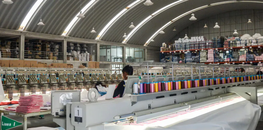 Productos Bonasa para costura y bordado para ser cargados en camiones ya que optimiza la carga