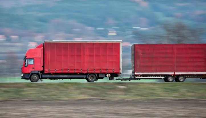 Tandem/Zestaw Czerwony tandem/pojazd na drodze